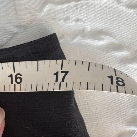 Royal Robbins Black Skort Size Large - Picture 4 of 7